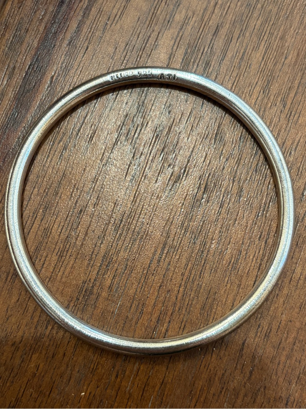 Sleek Silver Women's Bangle Bracelet - Polished Metallic Finish size small